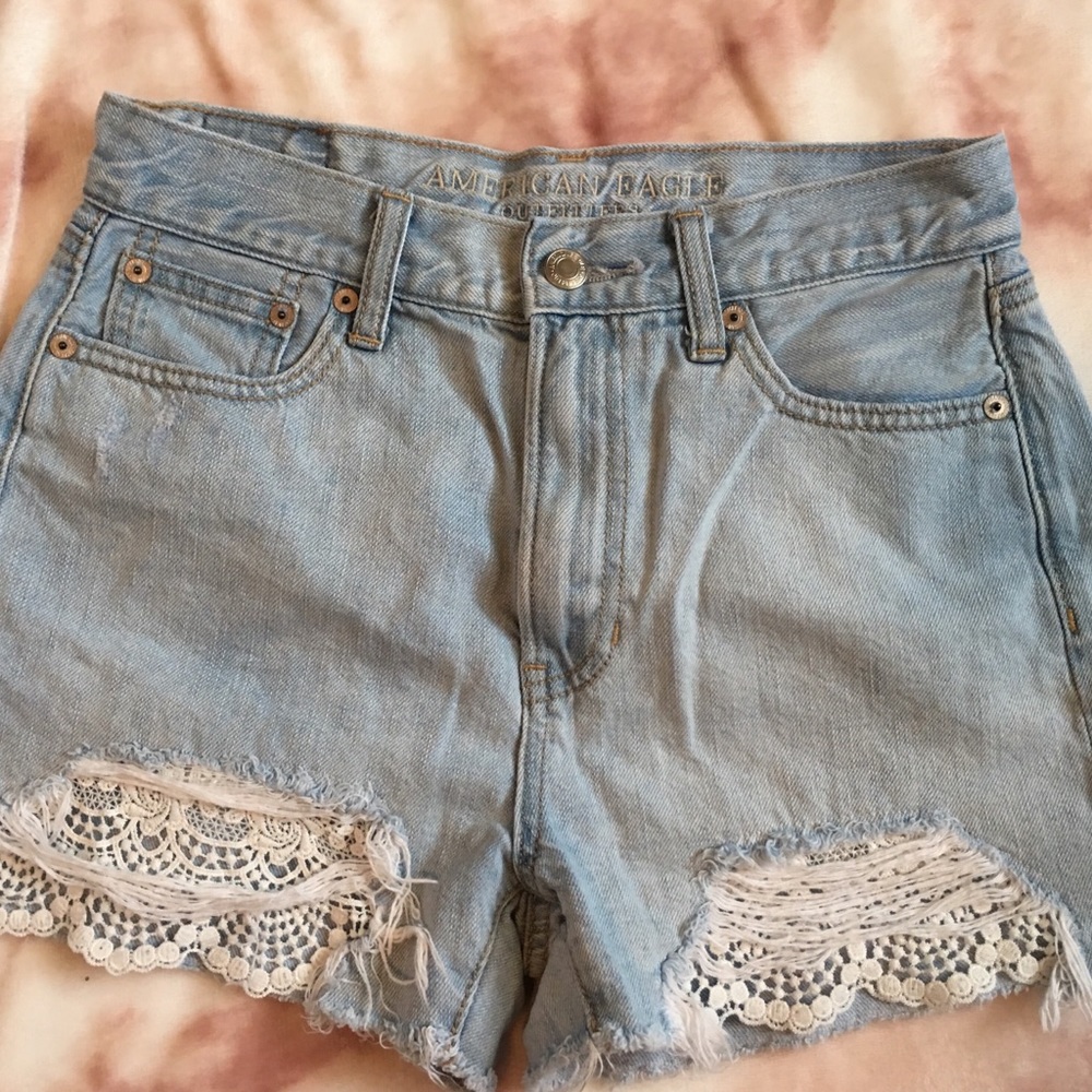 American Eagle shorts high waisted